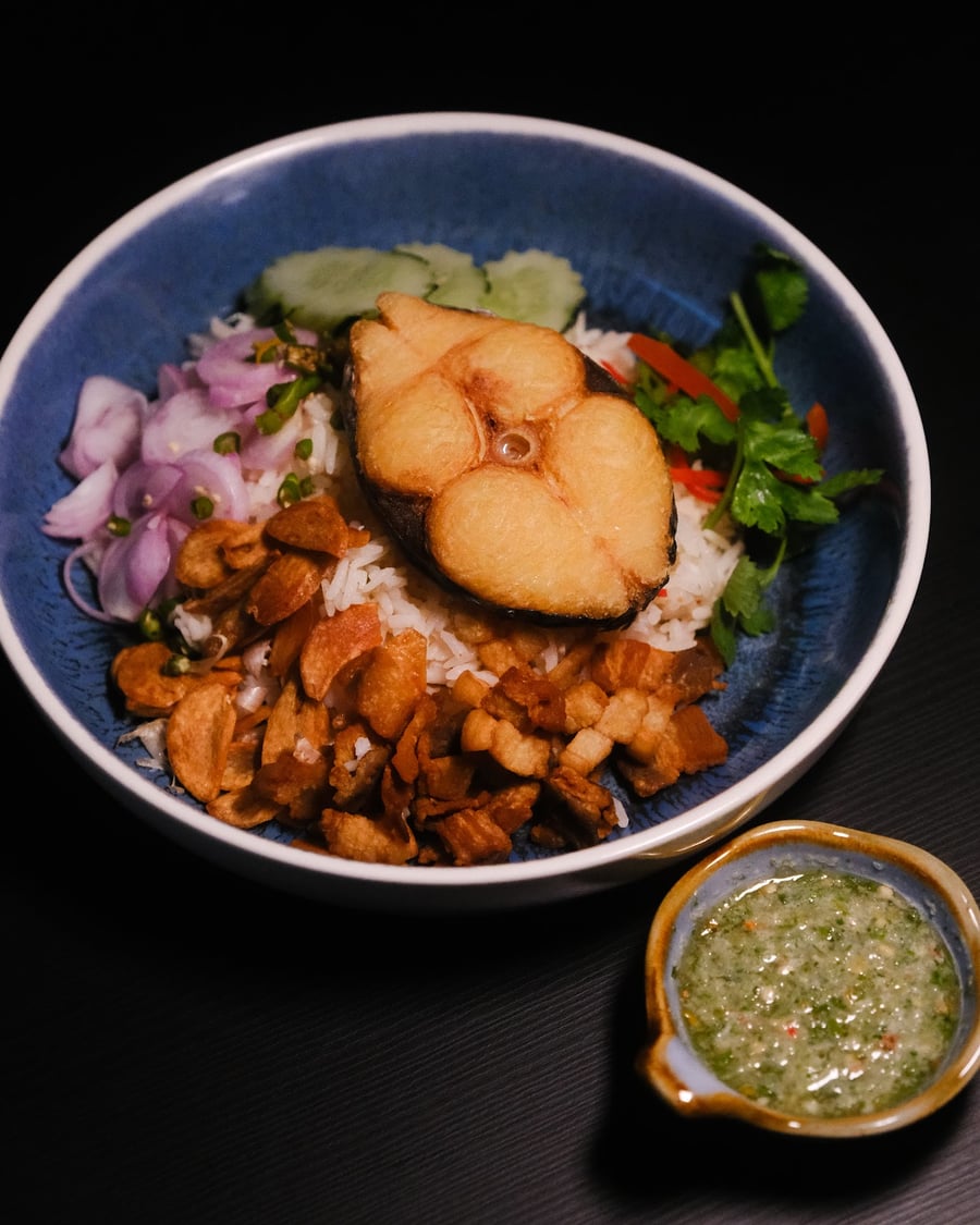 Spicy Herb Rice with King Mackerel