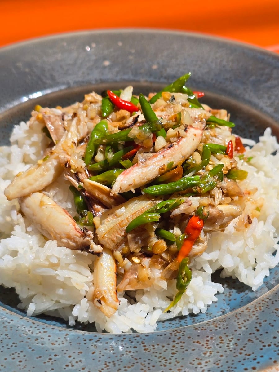 Crab Claw with Chilli over Rice
