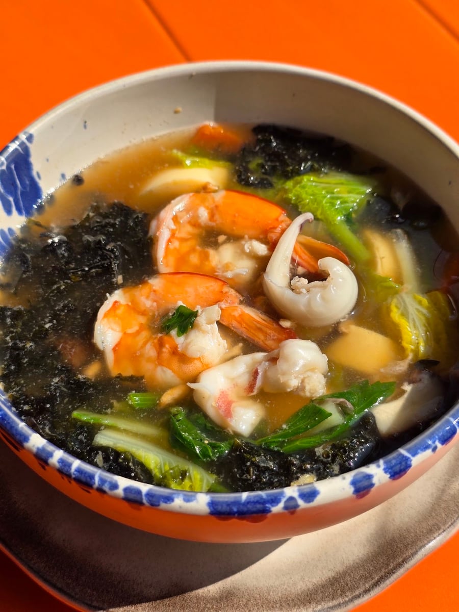Clear Soup, Seaweed & Seafood