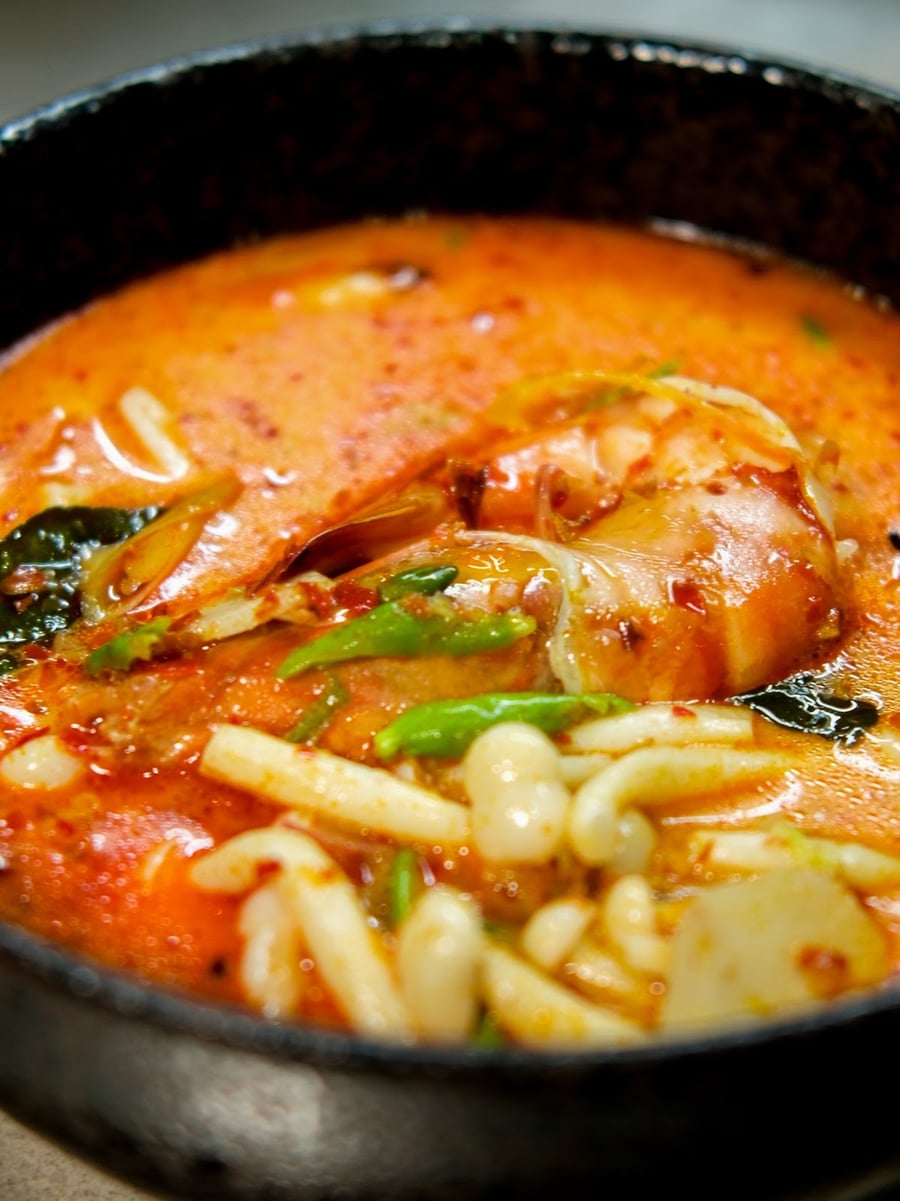 Creamy Tom Yum with Prawns